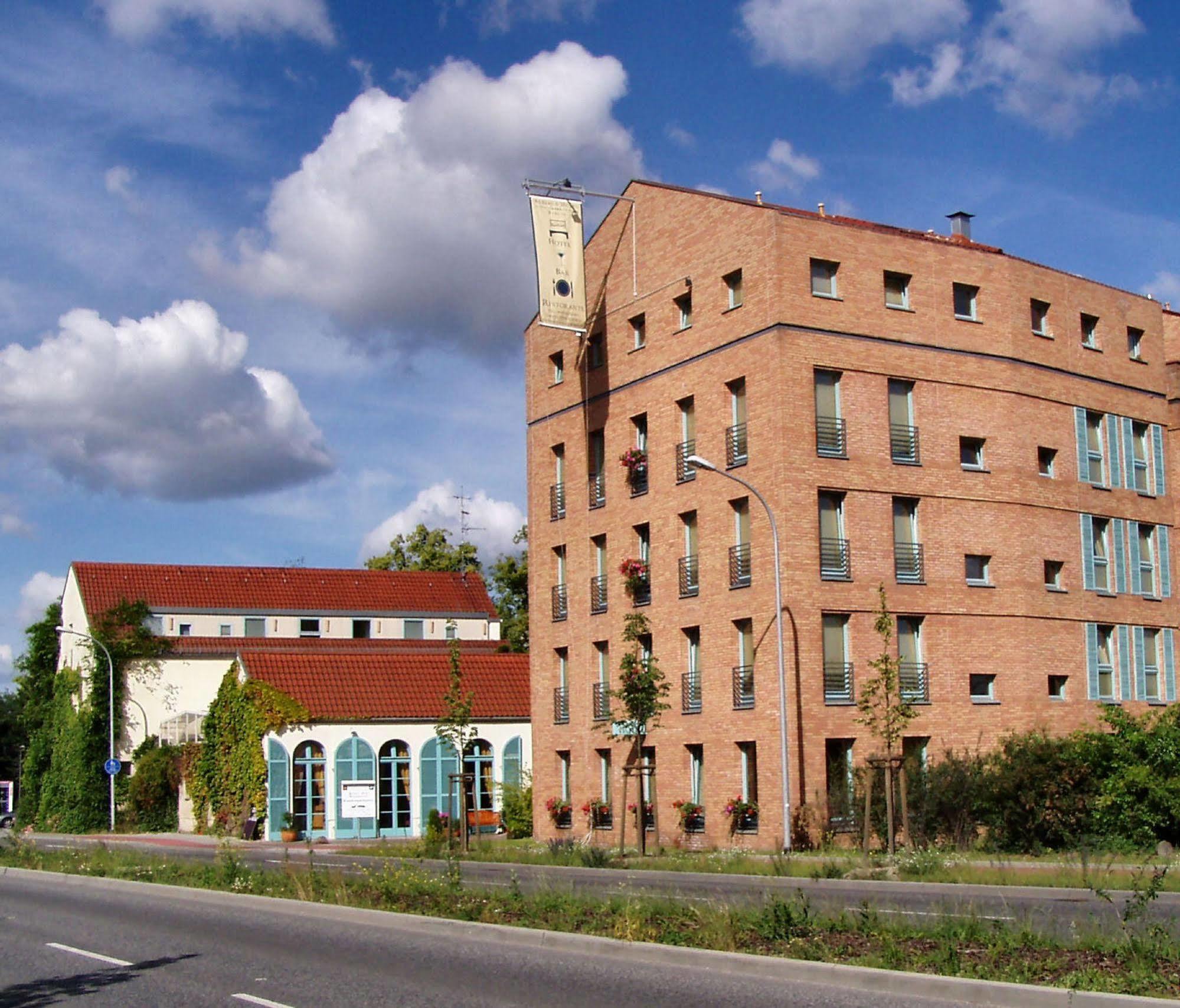 Albergo Hotel Schönefeld Dış mekan fotoğraf